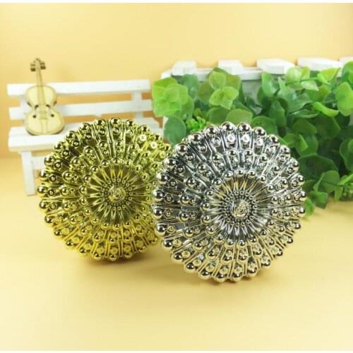 Free Shipping Luxury Golden Silver Peacock Round Candy Box Treasure Chest Wedding Favor Box Party Supplies
