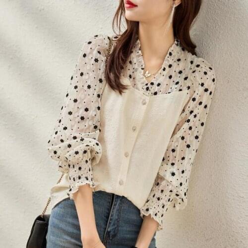 Summer exquisite fashion Korean version of flocking stitching flower blouse long-sleeved new style fungus side elegant
