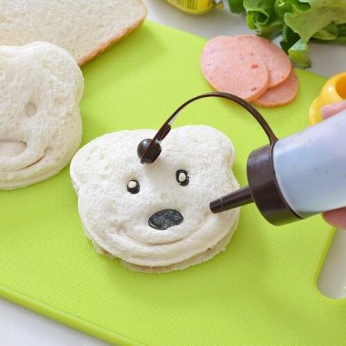 1PCS Yellow Little Bear Shape Molds Cake Bread Toast Mould Cupcake Fondant Decorating Tools Sandwich Cutter Household Supplies