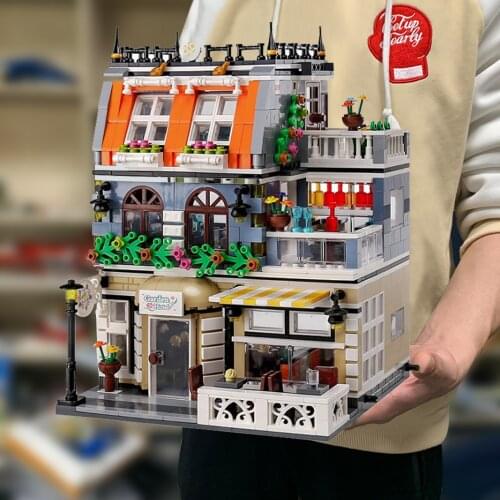 Creator Expert Street View QL0940 Gardon Hotel 1316Pcs Model Modular Moc Building Blocks Bricks Grand Emporium Pet Book Shop
