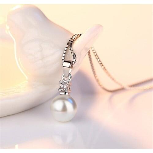 Womens Classic Simple Elegant Pearl Inlaid AAA Zircon Pendant Clavicle Chain Necklace Ladies Fashion Jewelry NL0403