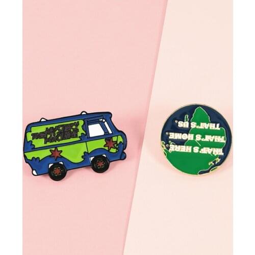 Blue Green Tour Bus Earth Brooches Travel Global World Map Enamel Pin Cartoon Fun Bus Badge Lapel Pin Jewelry Gift Friends Kids