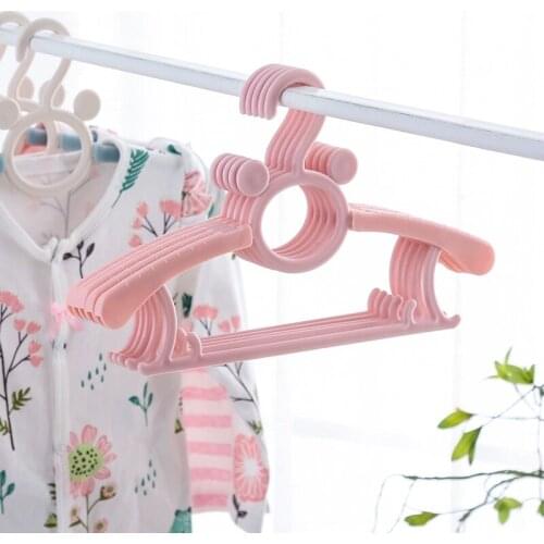 20 pcs/lot 31.5cm Plastic Childrens Clothes Hangers Non-slip Clothing Rack for Kids Size-adjustable Baby Hanger Shop Display