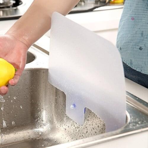 Anti Splash Water Baffle Board Water Guard Splatter Sucker Screen Kitchen Sink Tool C1