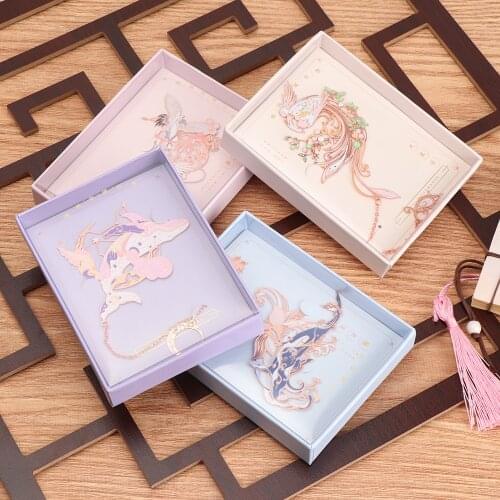 1PC Chinese Retro Style Metal Bookmarks+Gift Box Hollow Out Carving Animals Pendant Book Clips School Stationery Supply Gifts
