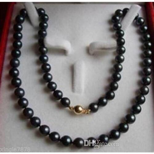 Charming 8-9mm Black SaltWater Cultured Pearl Necklace