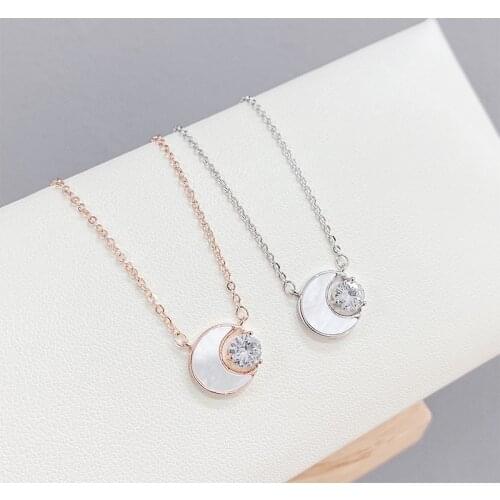 Vintage Zircon Shell Moon Pendant Necklace Female White Moonlight Simple Gentle Temperament Clavicle Chain Necklace