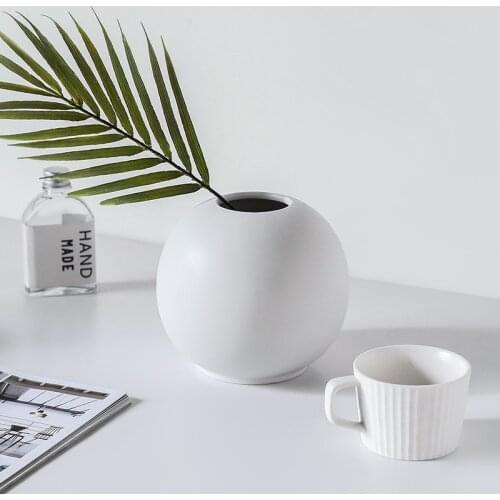 Nordic Spherical Vase Ceramic Home Ornaments White Creative Flower Pot Vases Home Decorations Craft Gifts Room Decor