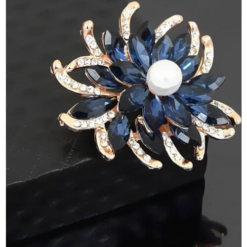 Utei Jewelry Elegant Crystal Flower Brooch Luxury Gold Color Floral Wedding Bridal Bouquet Broach Pin Women Jewelry Accessories
