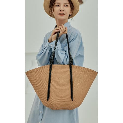 New Straw Woven Color Stitching Basket Bag Large Capacity Hand-woven Bag Female Fashion Seaside Vacation Beach Shoulder Bag