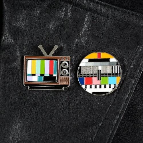 Round color garbled Pins Brooches for women Retro televisio badge cartoon enamel pin Backpack jackets hat lapel pin jewelry gift