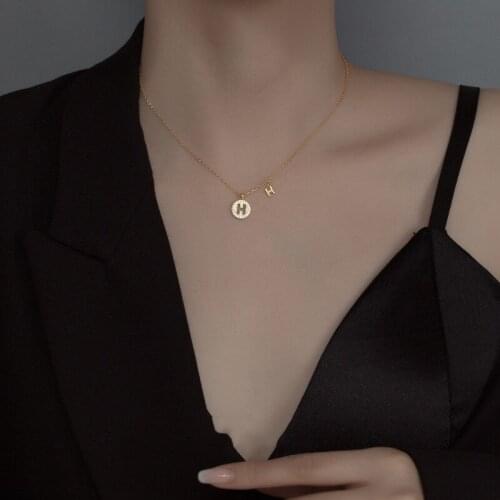 2021 New Design H Letter Necklace Womens Advanced Sense Micro Inlaid Light Luxury Simple Versatile Clavicle Chain Party Gift