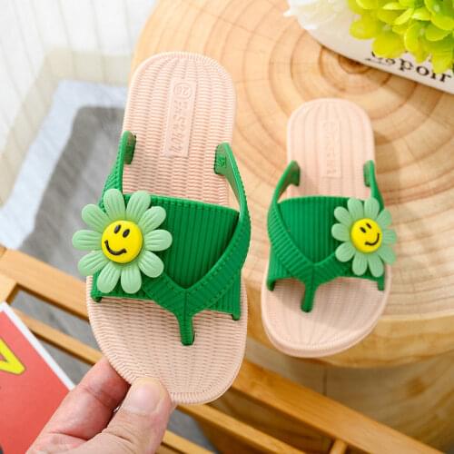 Girls Slippers Soft Bottom Non-slip Sandals Print Small Fresh And Fashionable New Cute Girls Flip-flops Summer Childrens Shoes
