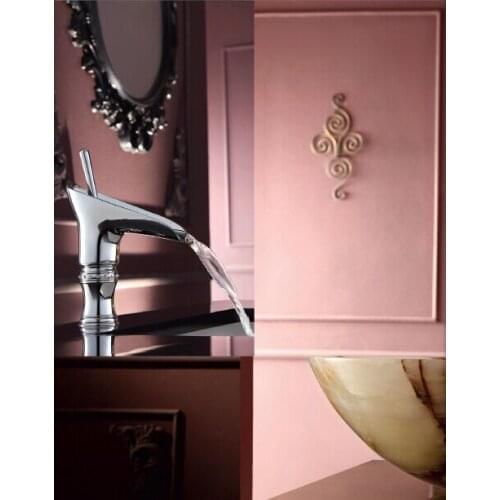 Free ship Chrome Clour single hole bathroom lavatory sink crystal faucet mixer tap deck mounted Luxury tap