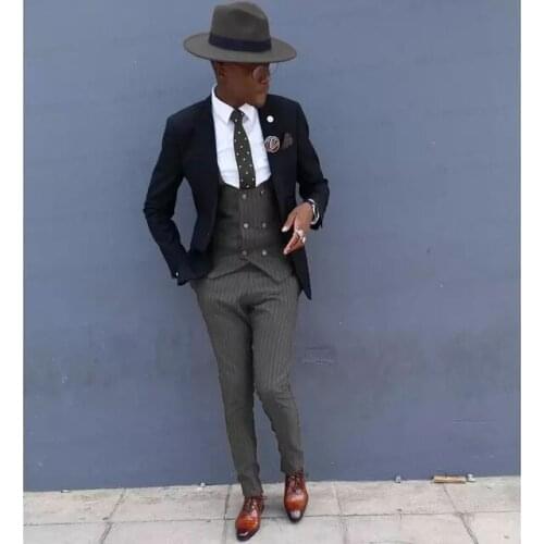 2021 Costume Casual Black Wedding Tuxedos Peaked Lapel Grey Stripe Vest Pant Groom Wear Formal Best Man Wedding Blazer Suits