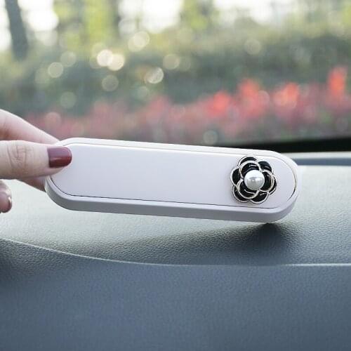 Mobile phone lady creative personality high grade car temporary parking number plate mobile network red decoration girl