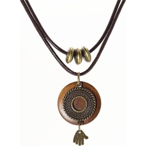 Vintage Casual Alloy Leaf Round Wood Pendant Choker Necklace Women Short Sweater Chain Femme Homme Jewelry Freely Shipping Hot