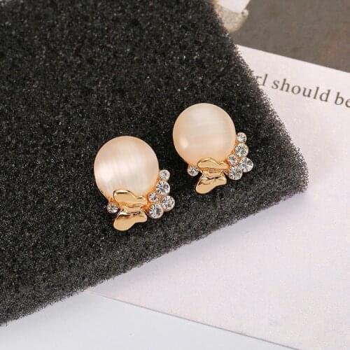Cute Opal Crystal Butterfly Ear Clip On Earrings For Women Without Piercing Rhinestone No Ear Hole Earrings Christmas Jewelry