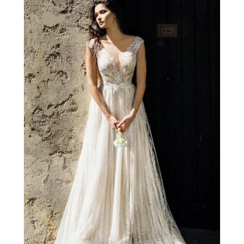 Boho Wedding Dress A-Line V-Neck Cap Sleeve Lace Appliques Sequined Bow Button Tulle Floor Length Sweep Train Bride Gown New