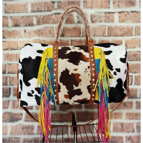 New Design Large Capacity Animal Cow Print Weekender Single Strap Beach Use Bag with Tassels Outdoor Rhinestones DecorateTotebag