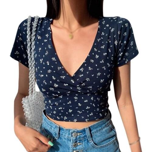 Korean Style Summer Tee Tops Floral V-Neck Sexy Fashion Slim Open Navel Short Sleeve T-Shirt