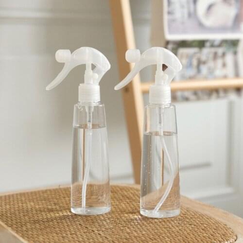 Refillable Bottles Travel Transparent Plastic Perfume Atomizer Empty Small Spray Bottle 300ml/200ml