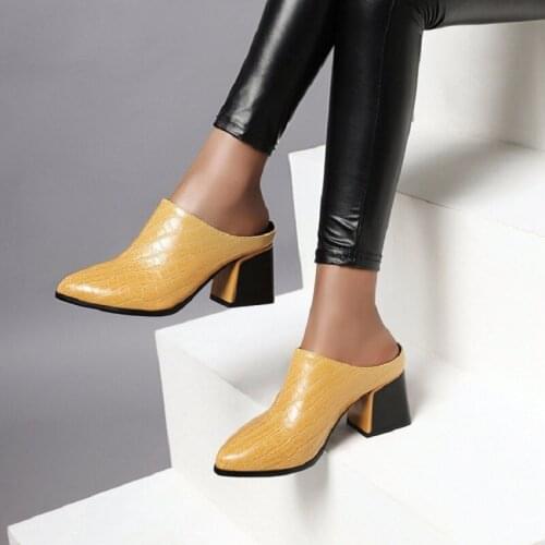 Non-Slip Shoes Sandalia Feminina Black Plus Size 43 New 2021 Pointed Toe Summer Mules Slippers Shoes Women Pu Leather Flip Flops