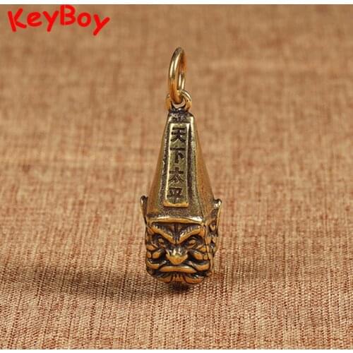 Retro Brass Chinese Long Tongue Ghost Officer Key Chain Pendant Jewelry Copper Punk Man Car Keychain Lucky Keyring Hanging Charm
