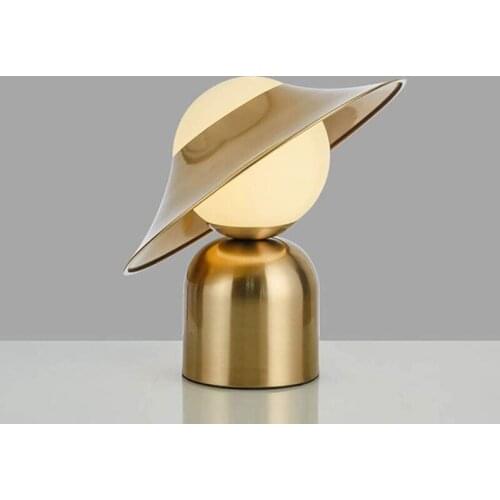 Creative Small Table Lamp Bedroom Bedside Modern Minimalist Bedside Lamp Golden Hat Nordic Ins Personality Desk Lamps