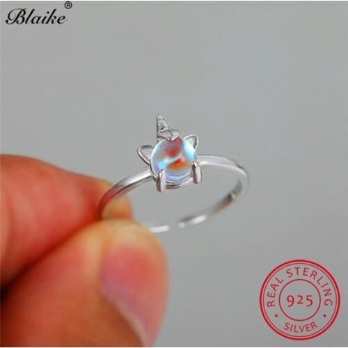 Cute 925 Sterling Silver Unicorn Ring Round Clear Moonstone Rings For Women Open Adjustable Wedding Bands Unique Animal Jewelry