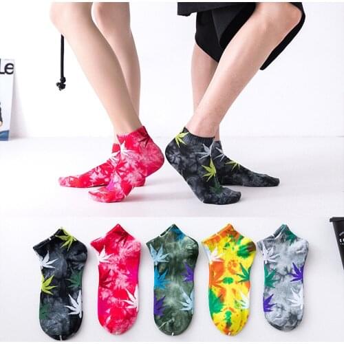 1 Pairs Men Women High-quality Colorful Tie-dye Maple Leaf Cotton Short Socks Weed Socks Skateboard Hip hop Couple Socks