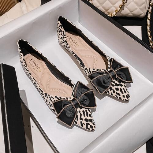 Women Flat Heel Shoes Side Empty Bowknot Lady Flats Pointed Toe Casual Loafers Spring Summer Fashion Soft Sole Womens Shoes