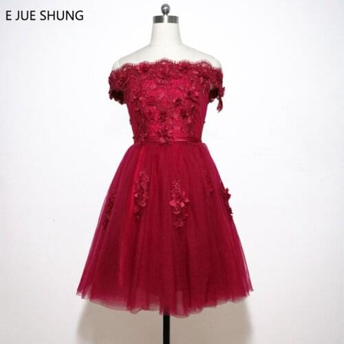E JUE SHUNG Burgundy Lace Off The Shoulder Short Prom Dresses 2018 Short Sleeves Short Cocktail Party Dresses