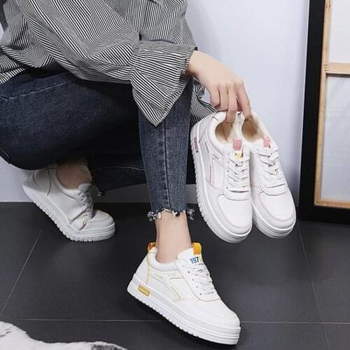Little white shoes women 2021 winter new plus velvet leather womens fashion winter shoes