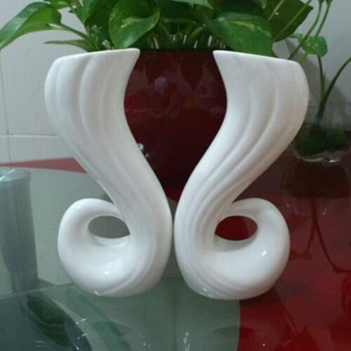 Countertop white ceramic mini vase modern brief vase supplies water bottle home decoration