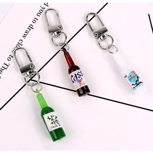 Cute Novelty Couple Beer Bottle Keychain Car Key Ring Pendant Keychain Phone Earphone Cover Key Holder Men Wedding Gift