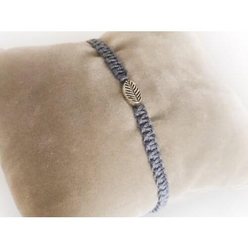 Leaf Macrame Hand Knit Rope Bracelet in Different Colors And Adjustable Size