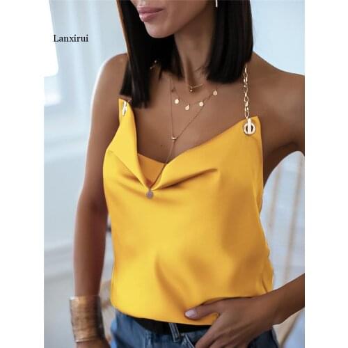 Sexy Women Summer V-Neck Camis Top for Streetwear Corn Decor Chain Halter Sleeveless Backless Solid Color Slim Pullovers Top