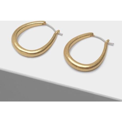 Amorita boutique Stylish metal drop earrings