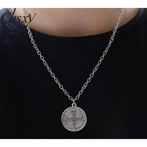 Round Cross Jesus Pendant Necklace Steampunk Religious Necklace Chain Double Sided Unisex Streetwear Hip Hop Gothic Jewelry Gift