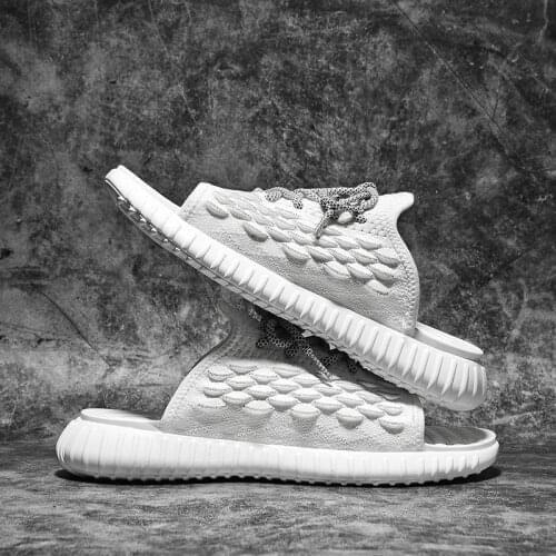 2021 New Summer Men Slippers High Quality No-slip Hard-wearing Casual Slippers Outdoor Reflective Lightweight Walking Slippers