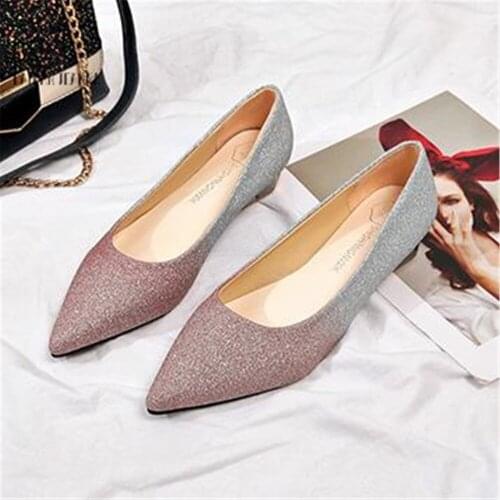 Joker European style shoes womens summer 2018 shallow pointed single shoes flat bottom gradually changing glitter peas shoes
