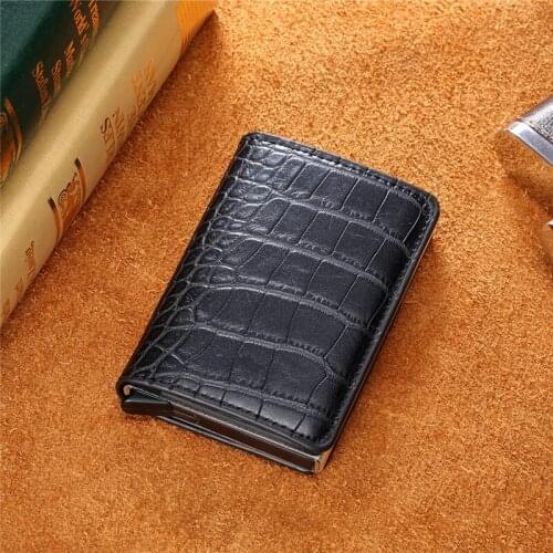 Bycobecy 2019 Fashion Credit Card Holder Carbon Fiber Bus Card Holder Aluminum Slim Short Card Holder RFID Blocking Card Wallet