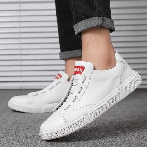 Fashion Vintage 2021 Spring Men Casual Lace up Lightweight Comfortable Breathable Walking Sneakers Men Casual Flat Sneakers