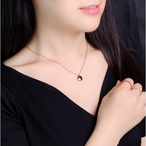 New Hot Fashion Doctor Drama Same Style Rose Gold color Titanum Steel Cute Round Pendant Women Necklace Factory supplier