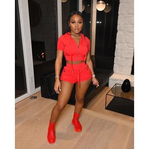 2 Pcs Women Sports Outfits Adults Hooded Solid Color Short Sleeve Zipper Crop Top with Drawstring + Shorts with Pocket