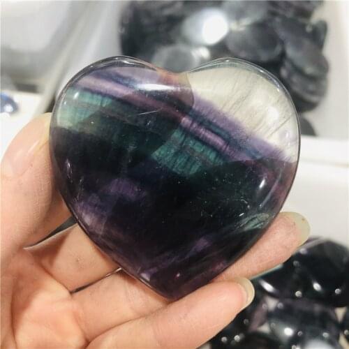 Beautiful natural fluorite crystal heart, colored fluorite quartz, Lingqi Wind