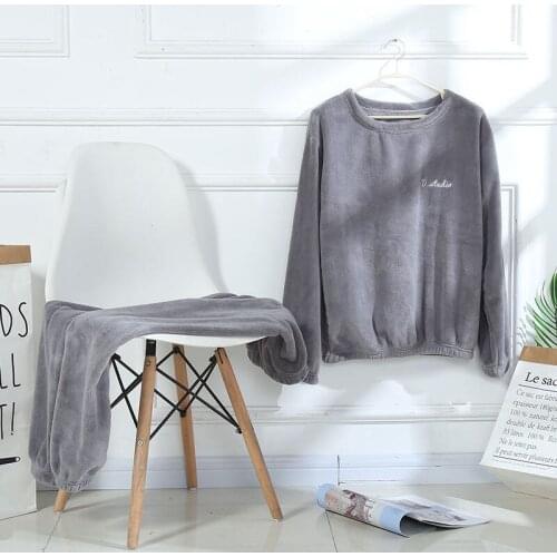 Womens Flannel Pajamas Set Winter Thick Warm Homewear Female Plus Size Loose Nightwear Long Sleeve Velvet Winter Sleepwear Set