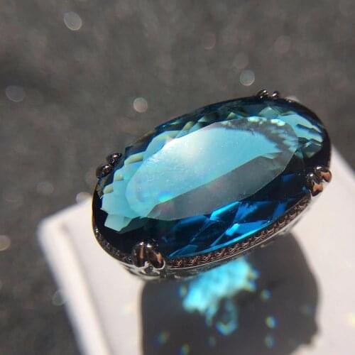 Fashion Vintage Jewelry 6 ct Big Oval Cut AAA Blue Zircon Rings with Micro Paved CZ Ring for Female Rings Valentines Day Gift