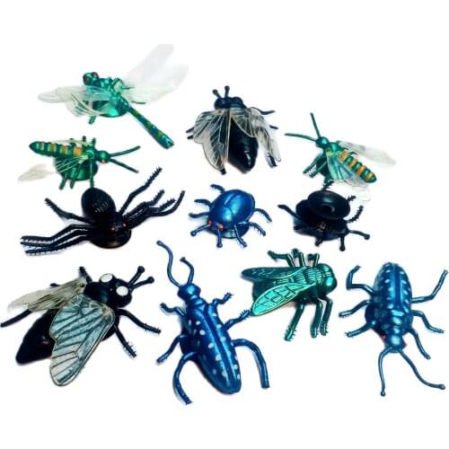 12X Wholesales 4-6cm Insect Fly Cockroach Bug Spider with Suction Cup Halloween Joke Party Window Decoration Pinata Bag Novelty